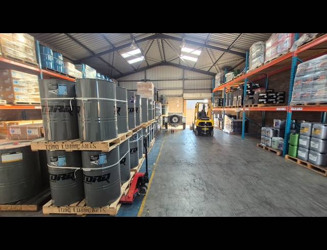279M² FACTORY TO LET IN ANDERBOLT